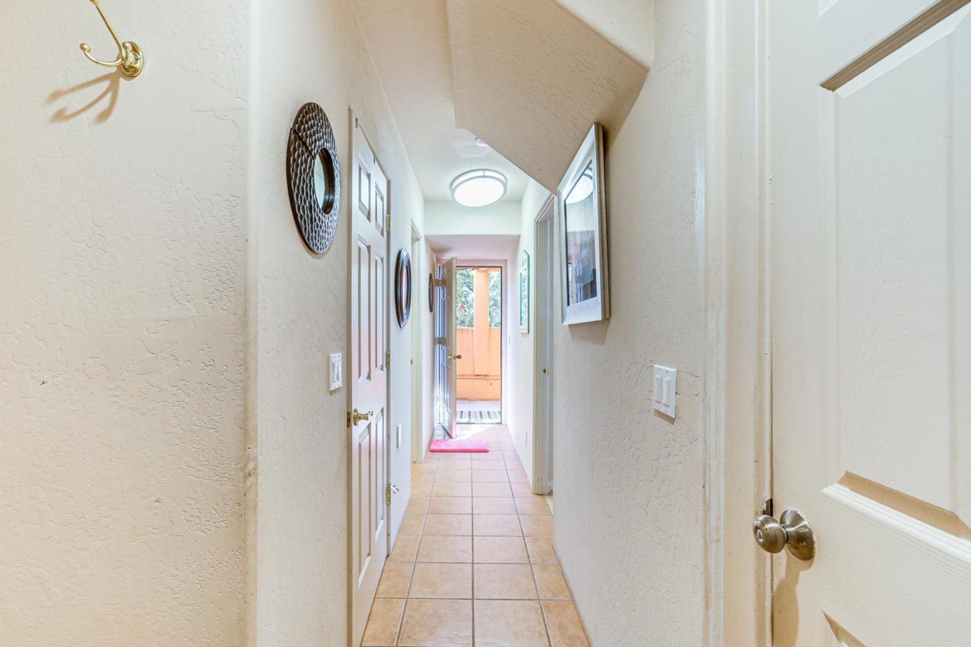 Pet-friendly Getaway - 10 Mi To Downtown Appartamento
